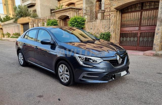 Megane 4 automatique 6cv 1er main. 2024