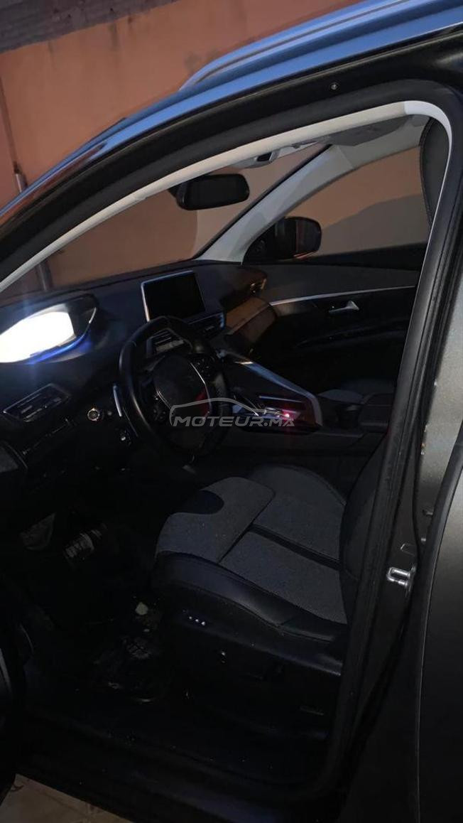 je mets en vente ma voiture  en excellent état 