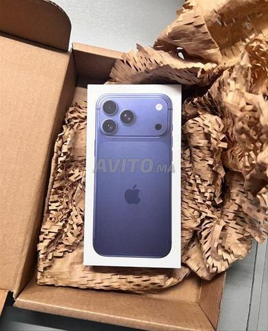 NOUVEAU IPHONE 17 PRO 512G BLEU / J'AI UN MAGASIN