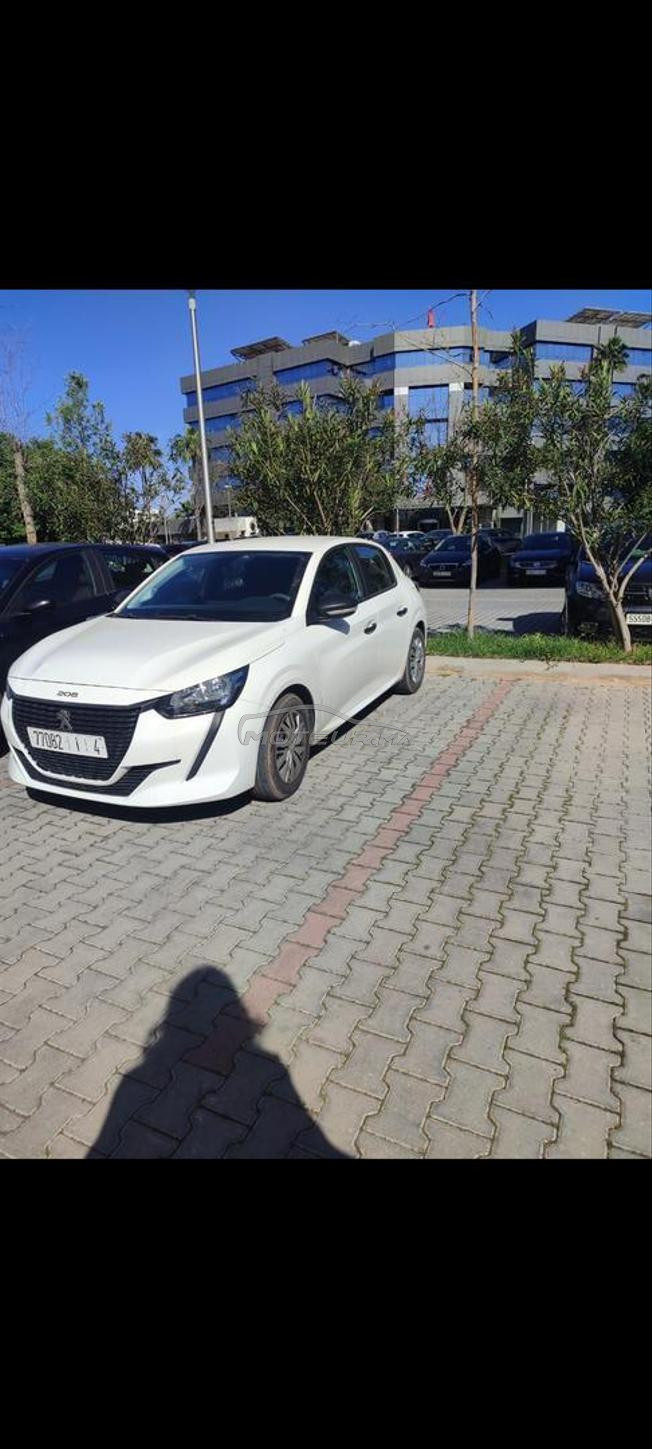 Peugeot 208 Essence Manuelle 2022 à Temara