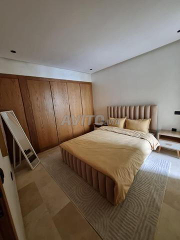 Location studio meublé neuf Émile Zola belvédère - 2