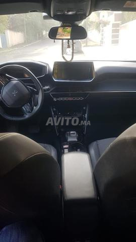 Peugeot 2008 Diesel Automatique 2023 à Meknès - 2