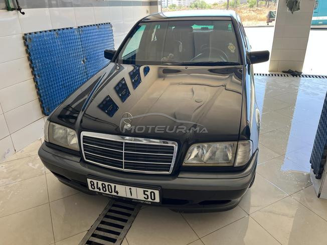 A vendre Mercedes Benz CDI 200..SVP pas samsar….