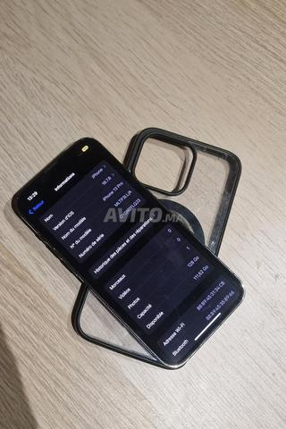 iPhone 13 Pro lu en bas - 2