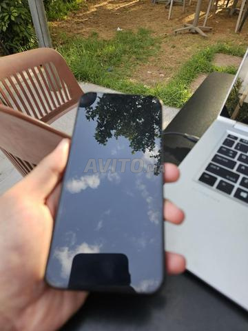 iPhone 15 Pro Max Très Bon État - 2