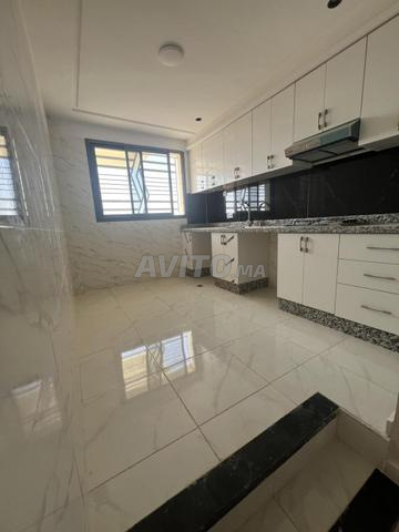 Excellent appartement à vendre à un prix très raisonnable de 50 millions, avec soutien disponible.