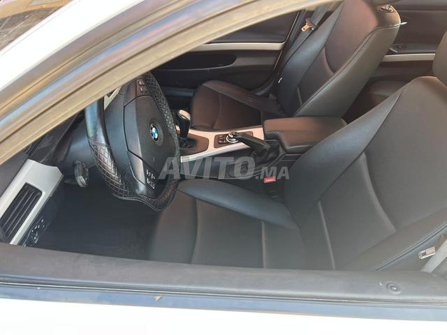 BMW E90 320i - 2
