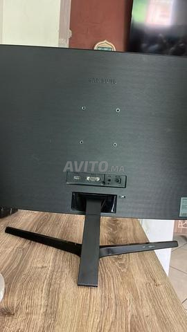Moniteur incurvé Samsung Full HD – 60Hz - 2
