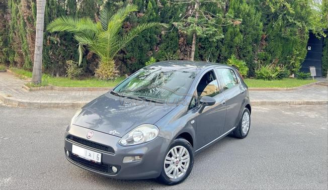 Fiat Punto Diesel Manuelle 2015 à Casablanca