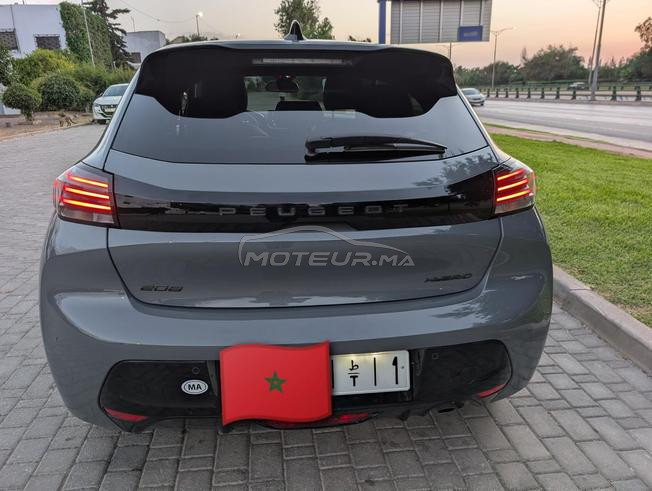 Peugeot 208 Hybride Automatique 2025 à Rabat