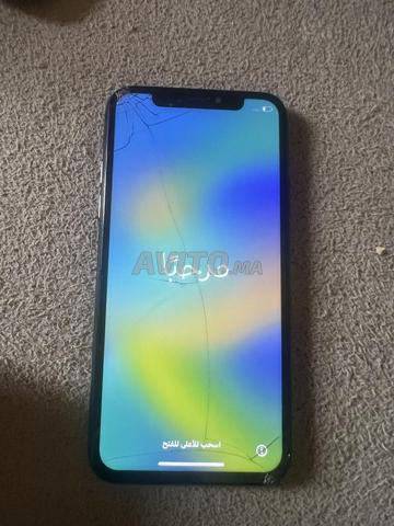 Je vends mon iPhone SE 64Go avec 82% de batterie