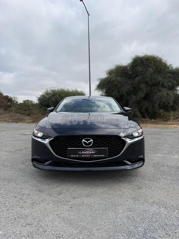 Mazda 3 Modèle 2022 essence à Rabat