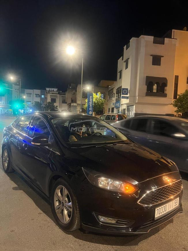 سيارة في حالة جيدة للكساب فقط