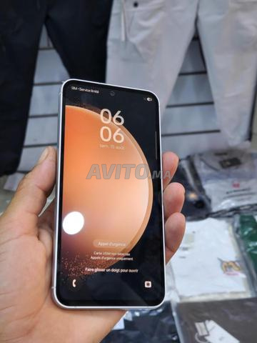 Samsung S23FE 256/8