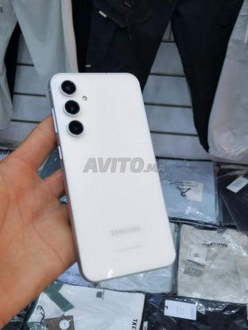 Samsung S23FE 256/8 - 2