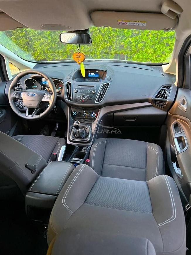 سيارة شبه جديدة ford cmax
