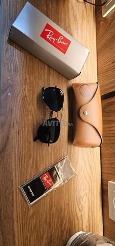 Lunettes de soleil neuves