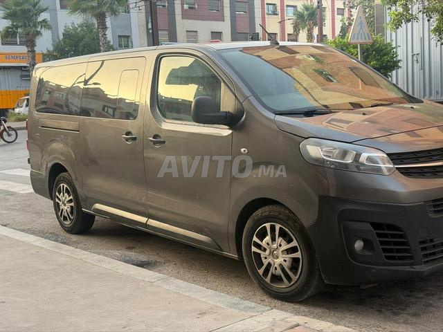 Opel Vivaro Diesel Manuelle 2022 à Casablanca