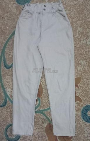 بنطلون بيج مفتوح من الأمام للنساء - 2