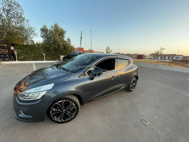 Renault Clio très von état à vendre 