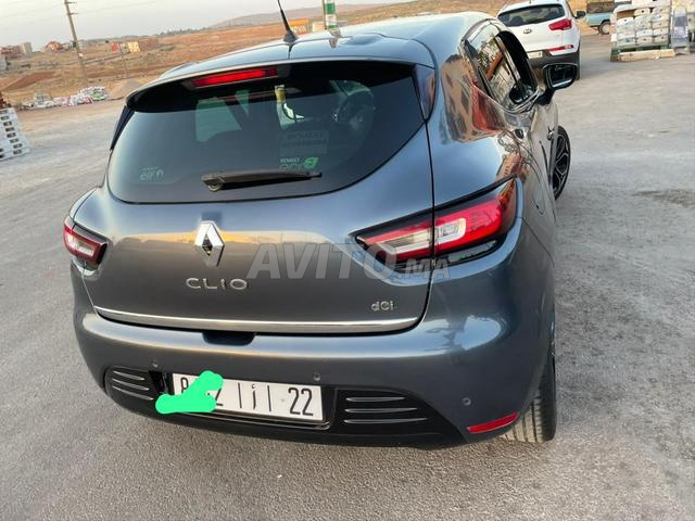 Renault Clio très bon état à vendre - 2