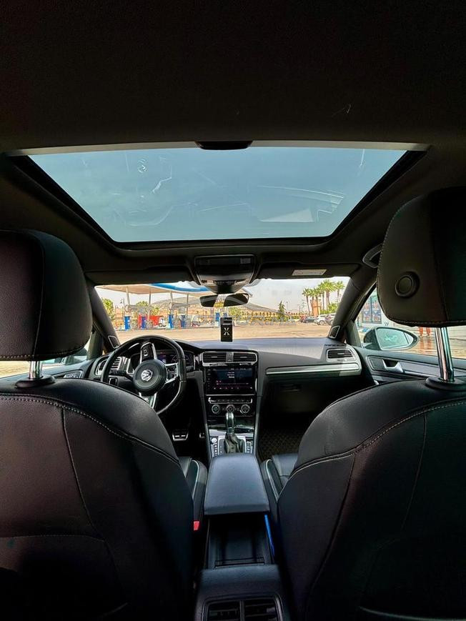Volkswagen golf 7.5gtd faible kilométrage importe