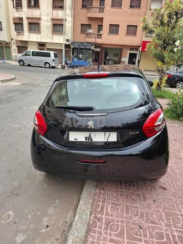 Peugeot 208 - 2