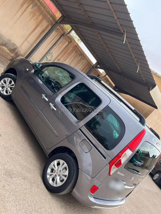 renault kangoo 2021