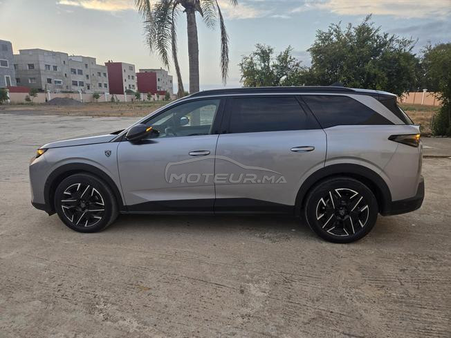 Peugeot 5008 Hybride Automatique 2025 à Bouznika