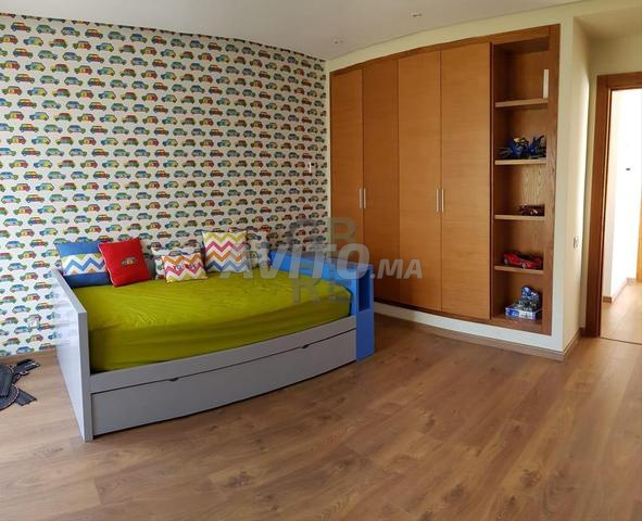 Très belle villa avec piscine en location meublée