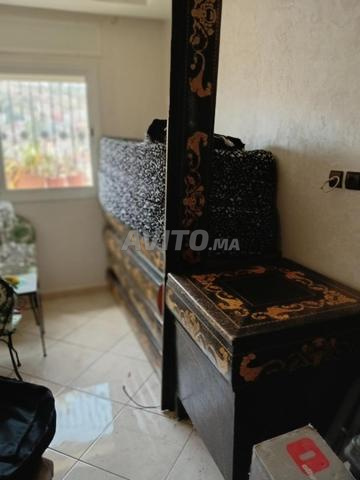4 demi-canapés et un coin pour salon marocain