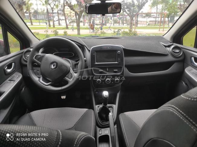 Clio climatisé 