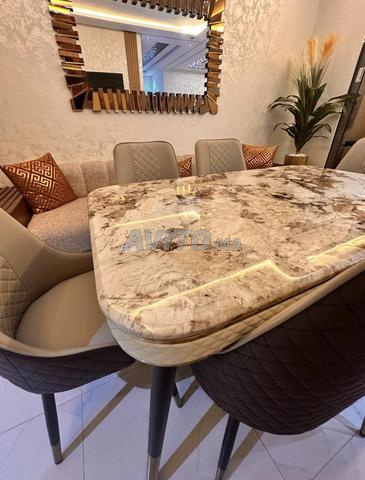 طاولات مع 6 كراسي - 2
