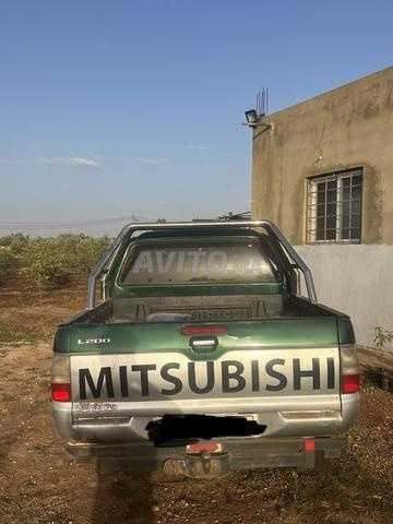 Mitsubishi L200 - 2