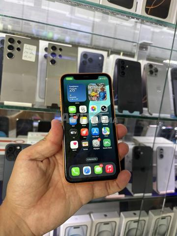 iPhone 11 design 17 pro 128/88 état