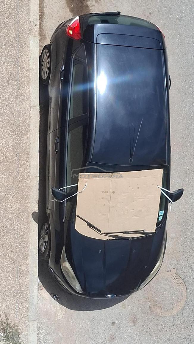voiture forde fiesta en bon état 