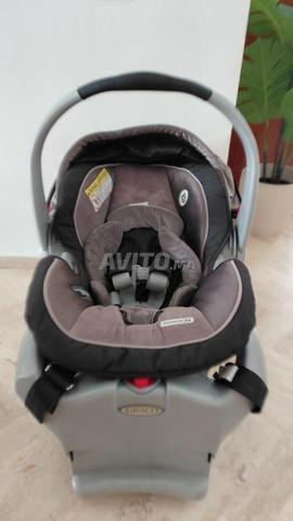 Siège auto bébé Chicco Isofix bon état peu utilisé - 2