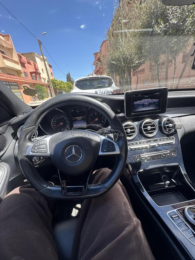 Mercedes C220 W205- 2016  Très bon état 