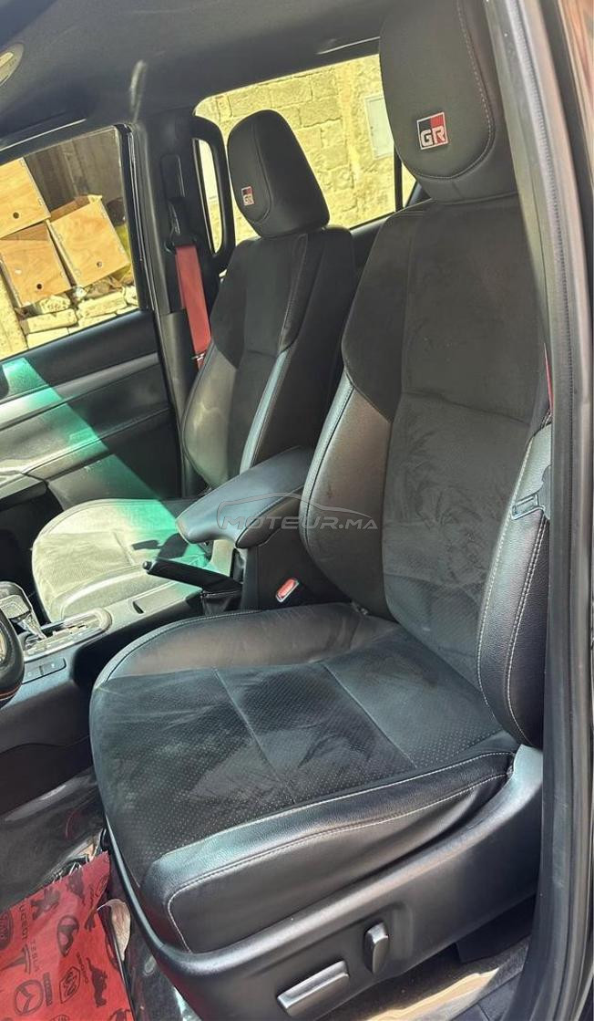 toyota hilux GR