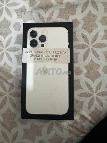 iPhone 13 Pro Max comme neuf facture boîte
