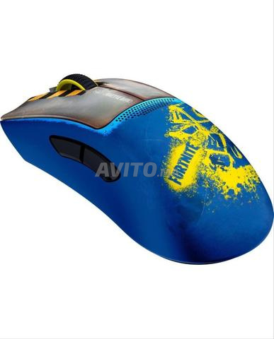 Razer DeathAdder V3 Pro Fortnite Edition - 2