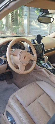 Porsche Cayenne - 2