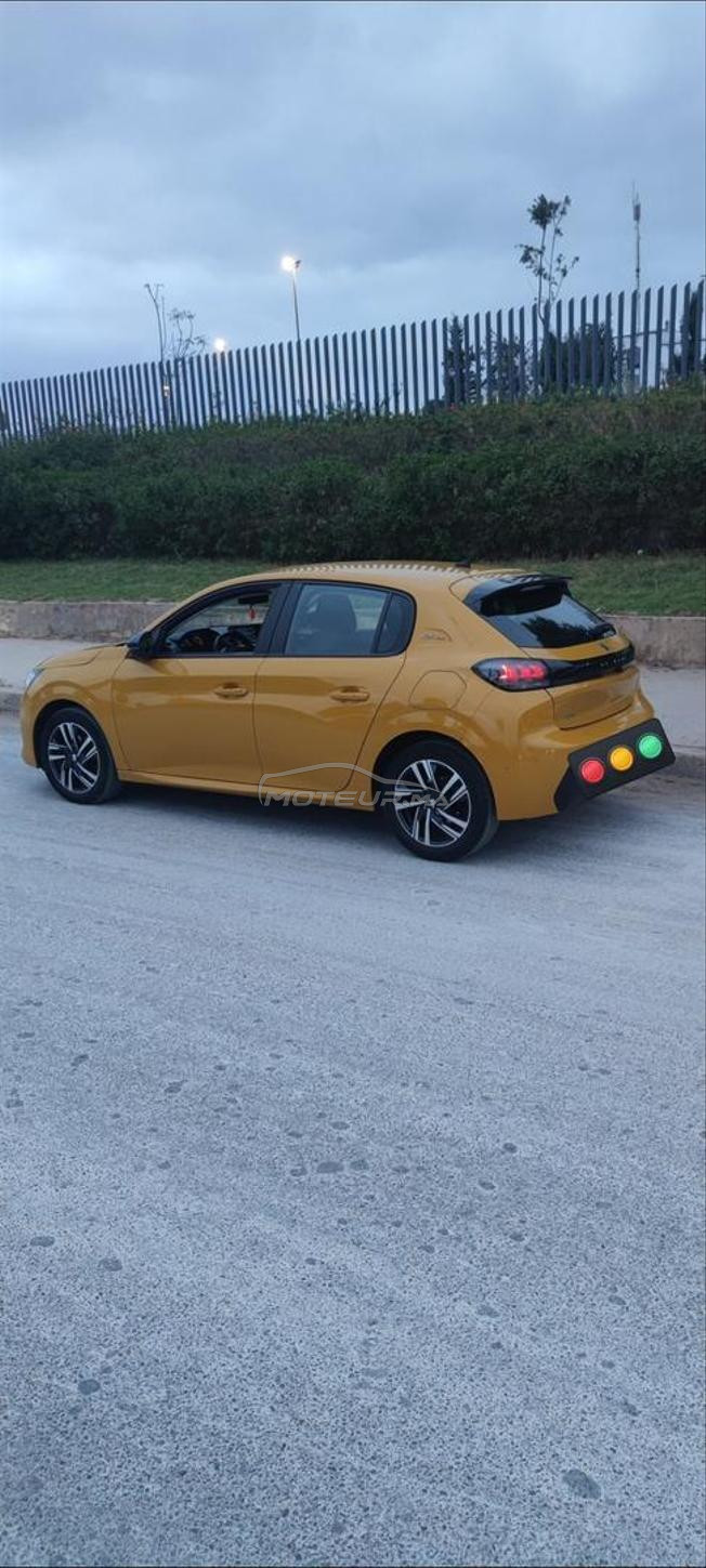 peugeot 208 active back