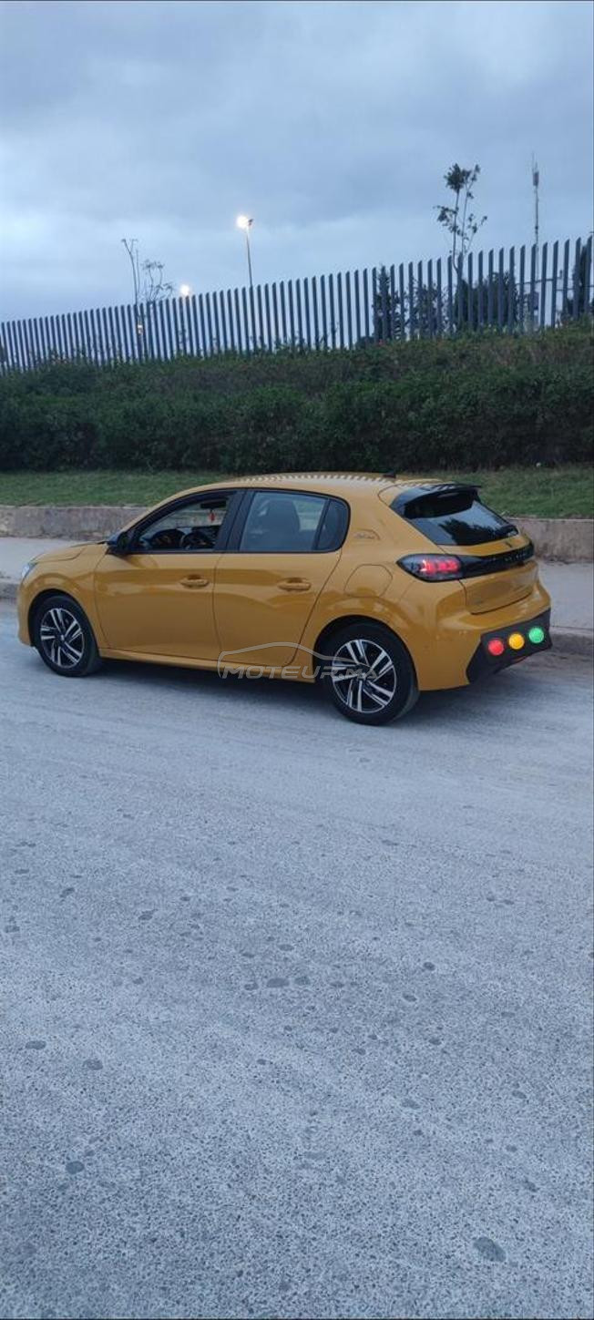 peugeot 208 active back