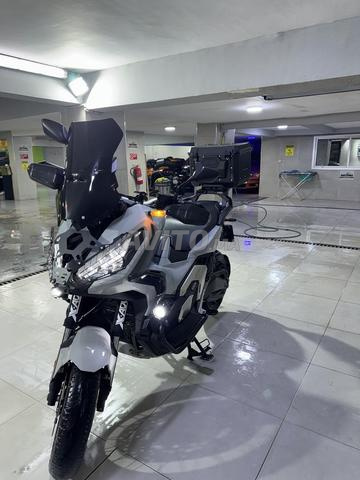 XADV 750 modèle 2022 dédouane 2024 - 2