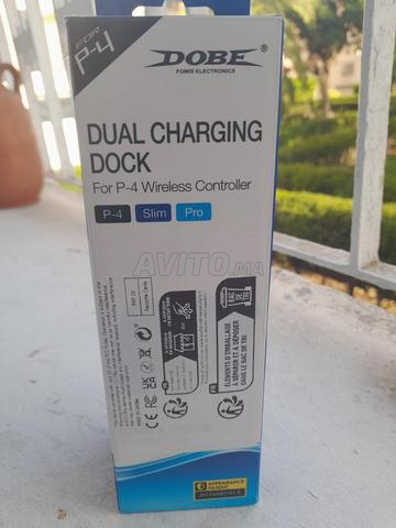Chargeur double pour manettes PS4 - 2