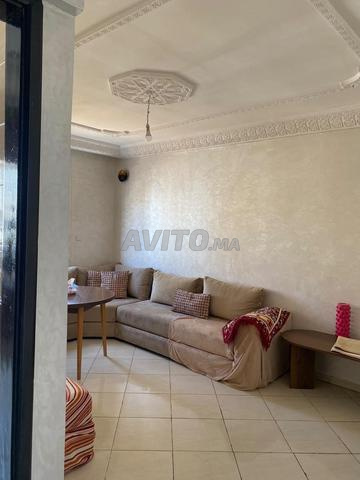 Apparemment à vendre - 2