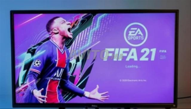 PS4 Slim 1To Import France 6 Jeux 1 Manette - 2