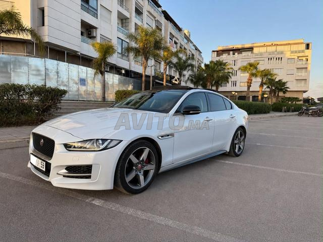Jaguar xe r-sport 2017 - 2