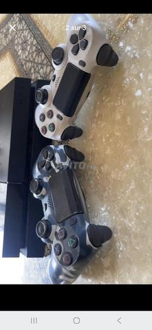PS4 bon état + manette gratuite - 2